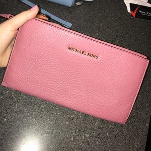 Michael Kors Wristlet